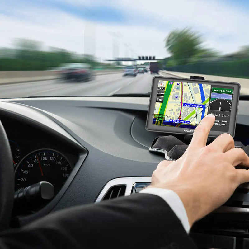 AWESAFE  Navigateur GPS 7 pouces avec pare-soleil, et mises à jour cartographiques à vie pour l'Europe AWESAFE SHOP